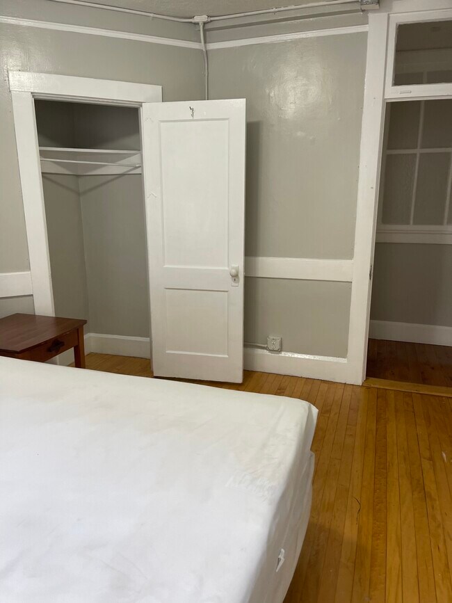 161 Endicott St unit 3F, Boston, MA 02113 - photo 2