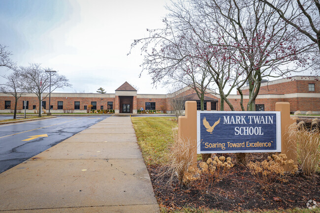 Mark Twain Elementary School