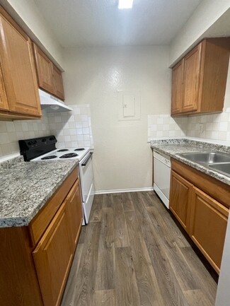 3241 Bonnie Dr, Fort Worth, TX 76116