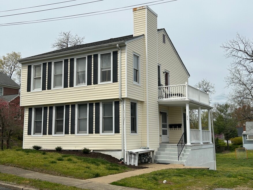 505 Hawke St unit 1, Fredericksburg, VA 22401 - photo 1