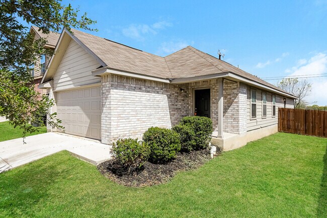 10506 Goose Way, San Antonio, TX 78224 - photo 2