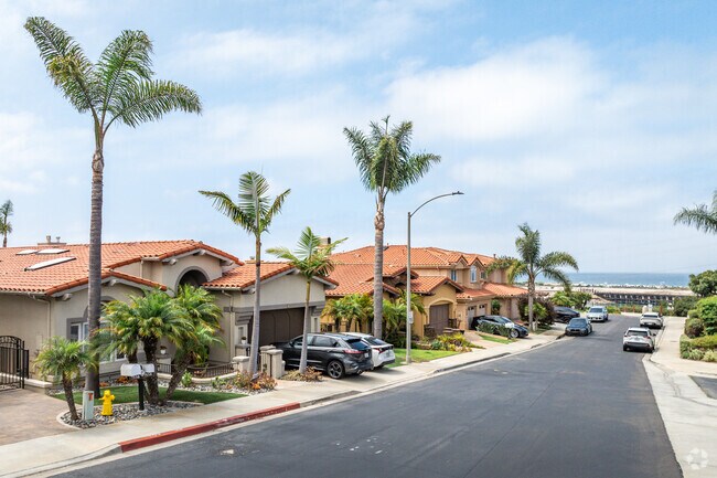 Spanish-style homes within walking distance of the coast can be found in South Beach.