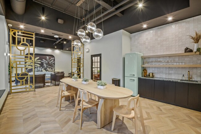 1301 N Lasalle St, Chicago, IL 60610 - photo 6