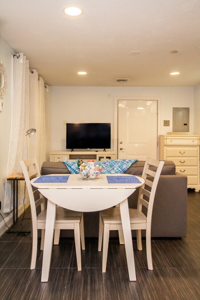 24 Hancock St unit 2, Boston, MA 02114 - photo 3