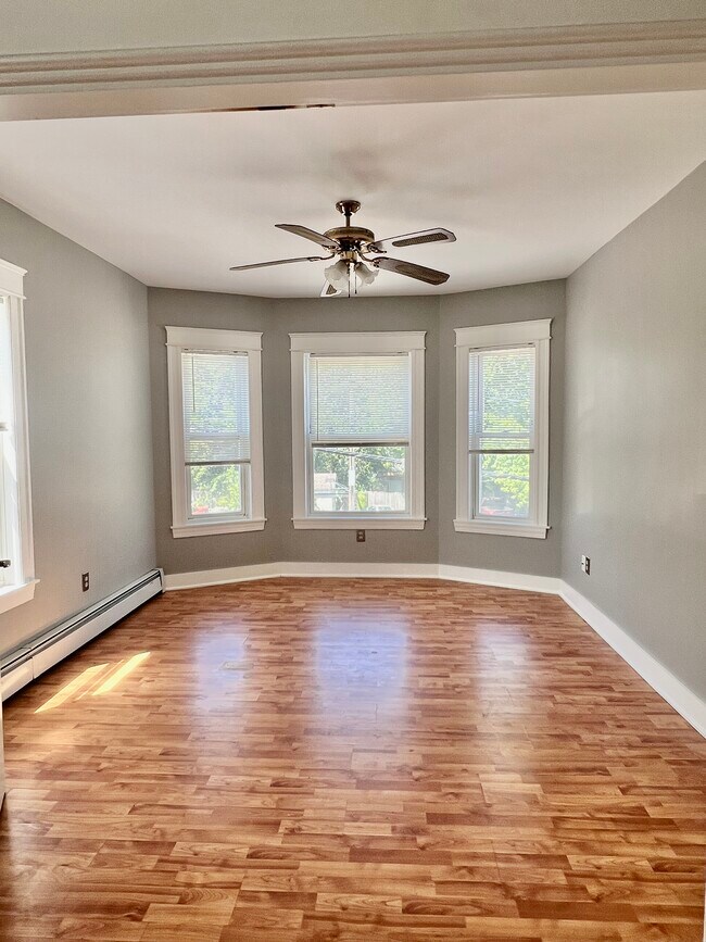 273 Belmont St Unit 2, Manchester, NH 03103