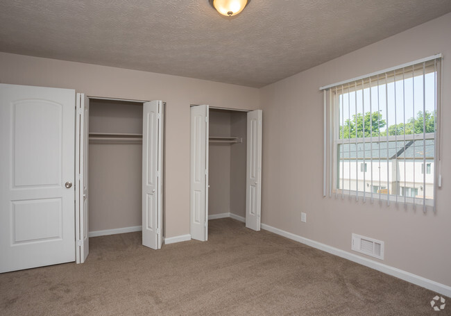 2BR, 1.5BA - 1,114 SF
