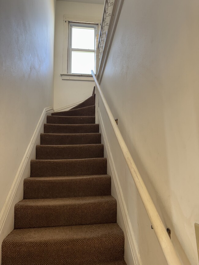 10 E Nelson St, Deerfield, WI 53531 - photo 3