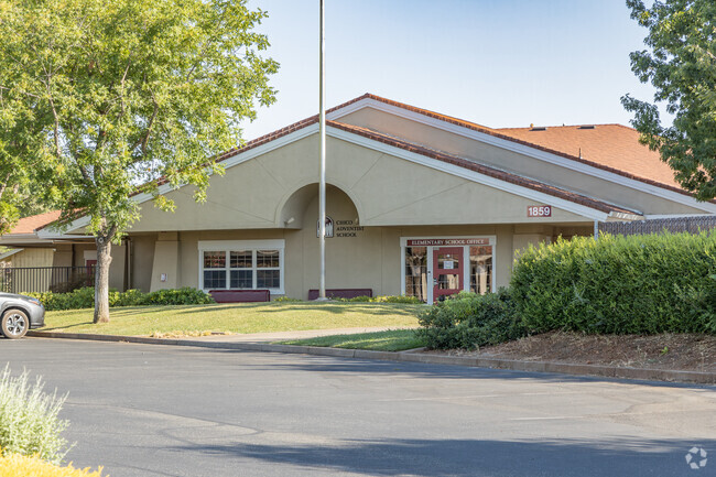 Chico Oaks Adventist School  serves students in grades K-8.