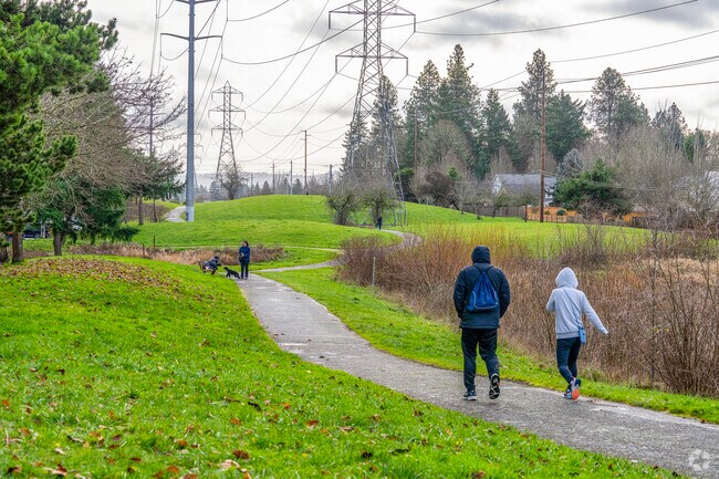 Take a stroll at Waterhouse Powerline Park in Beaverton, OR.