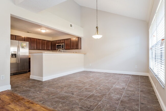 402 E Springtree Way, Lake Mary, FL 32746 - photo 7