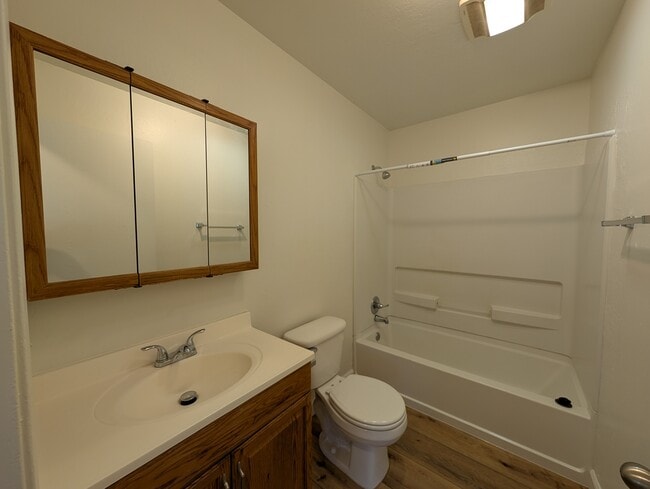 1551 Memorial Dr unit 2, Hollister, CA 95023 - photo 6