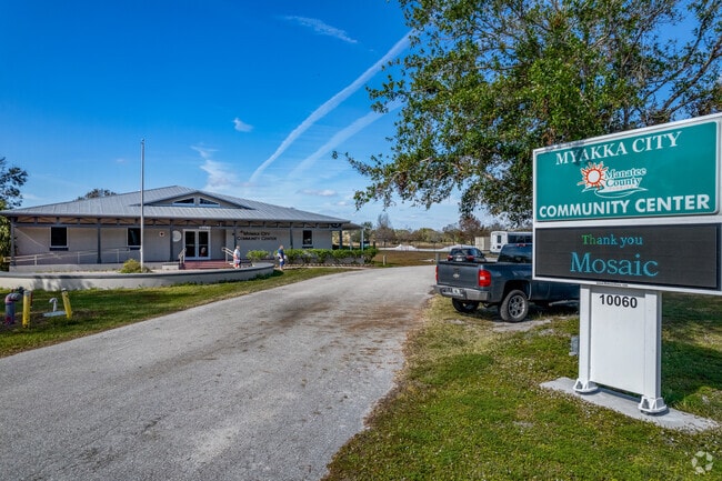 Myakka community park has a community center that offers activities you can sign up for.