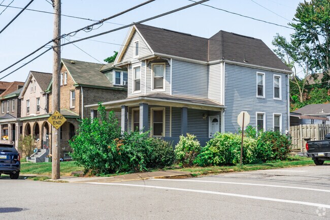 A cozy corner of East Pittsburgh makes a perfect hideaway.