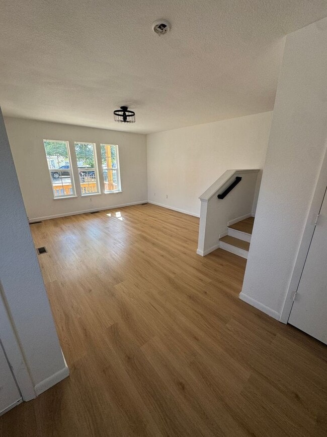 1605 Boston St, Aurora, CO 80010