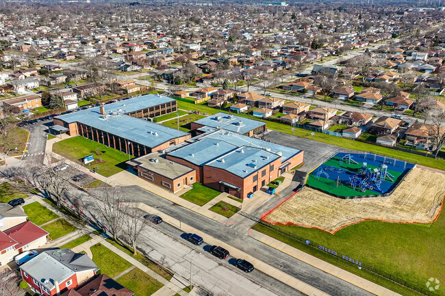 Nelson Elementary has a student teacher ratio of 12-1.