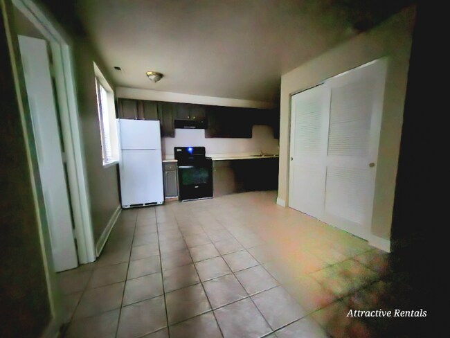 4850 W Adams St unit G1, Chicago, IL 60644 - photo 6