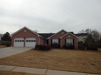 3417 Summit Glen Dr, Loganville, GA 30052