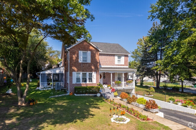 Residents of this brick home in Minquadale are already gearing up for the upcoming holiday.