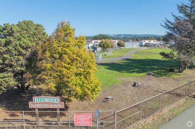 Redwood Elementary School