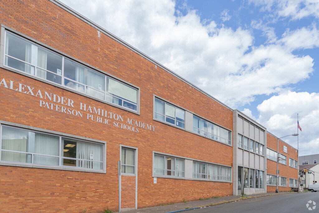 Alexander Hamilton Academy, Rankings & Reviews