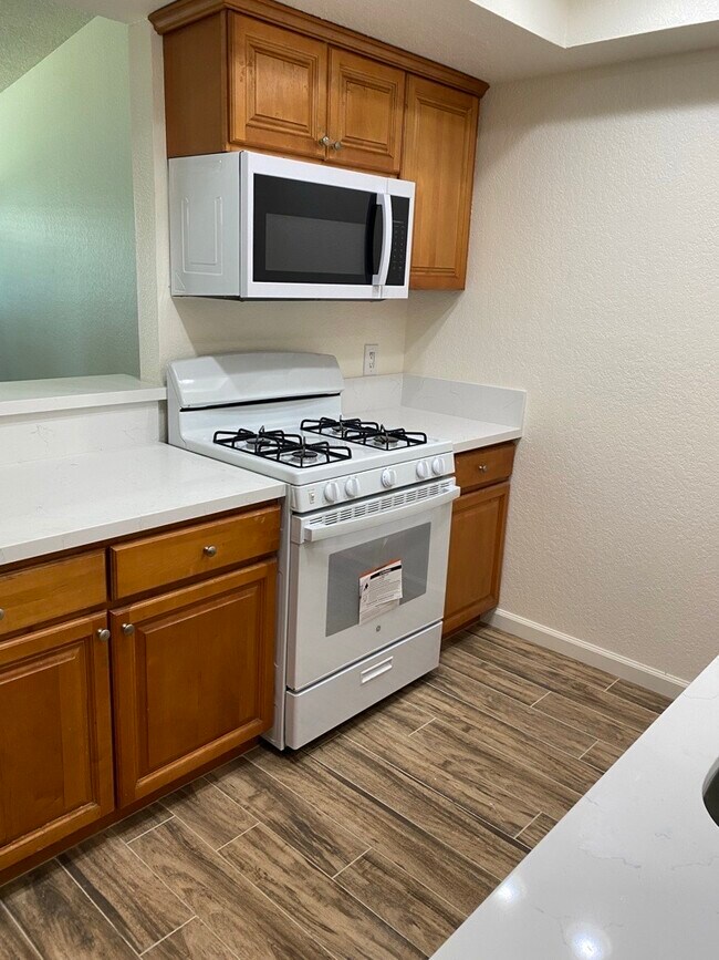 Jurupa Hacienda Apartments, Riverside, CA 92506 - photo 6