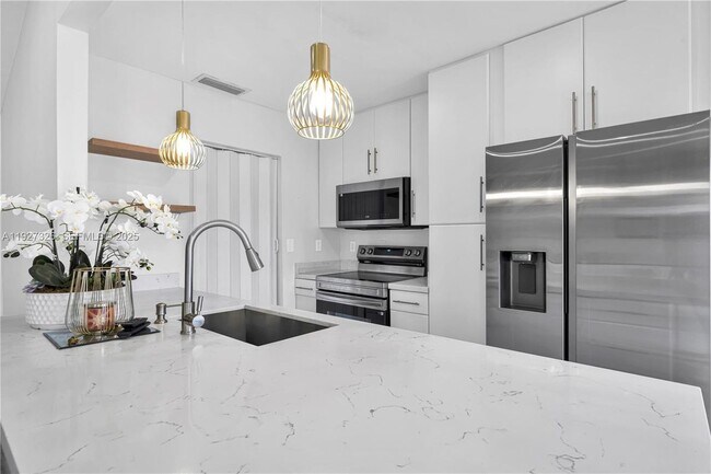 11974 SW 110th St Cir S, Miami, FL 33186 - photo 2