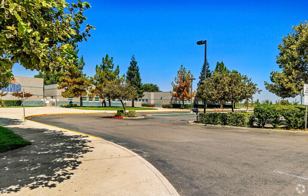 Barbara Spratling Middle School in Keyes Ca sits on several acres.