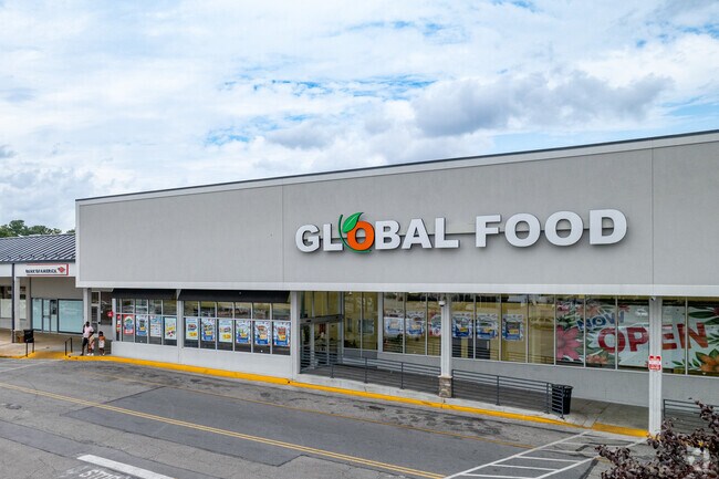 Windsor Hills is near Walmart, Giant, and Global Food for easy shopping trips.