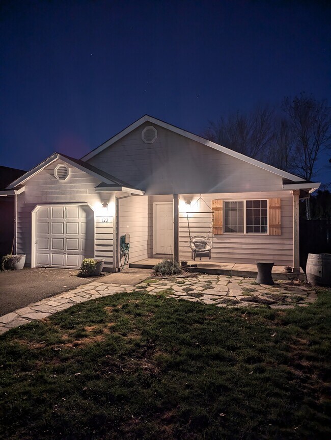 123 Park Place, Dayton, OR 97114
