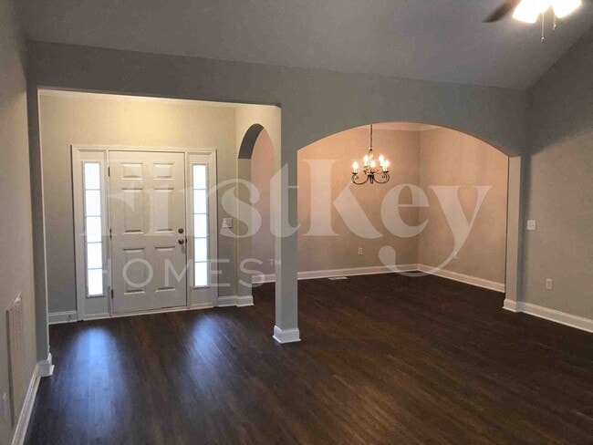 2215 Charles Towne Ct, Kannapolis, NC 28083 - photo 4