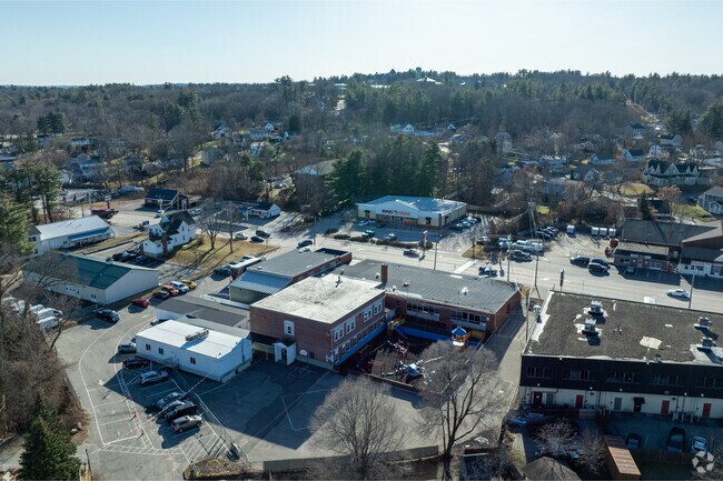Bartlett Elementary School is a public school in Manchester.
