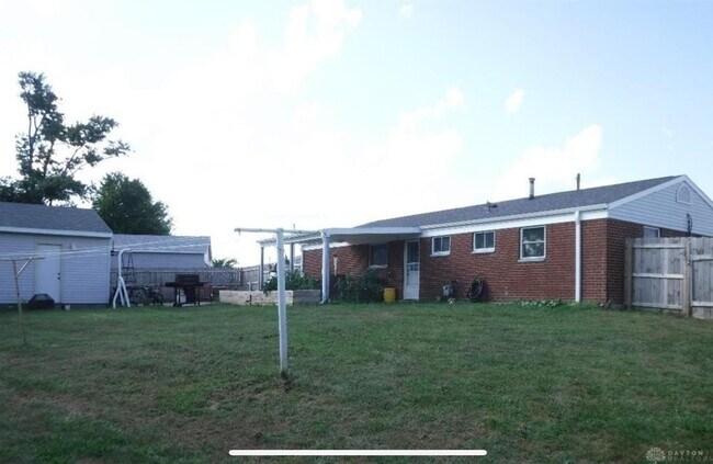 15 Pryor Ct, Brookville, OH 45309 - photo 2