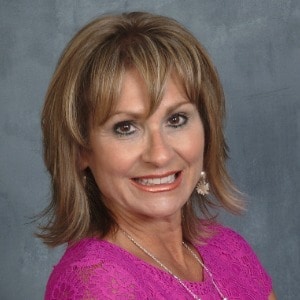 Lyn DeBoer
