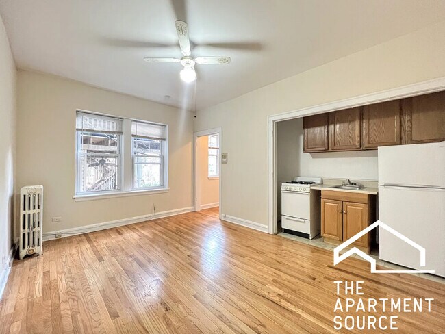 2825 N Burling St unit 202, Chicago, IL 60657 - photo 2