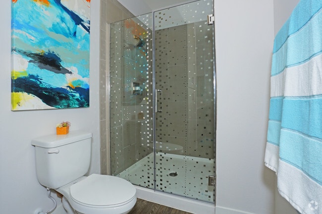 1BR, 1.5BA - Delano Bathroom