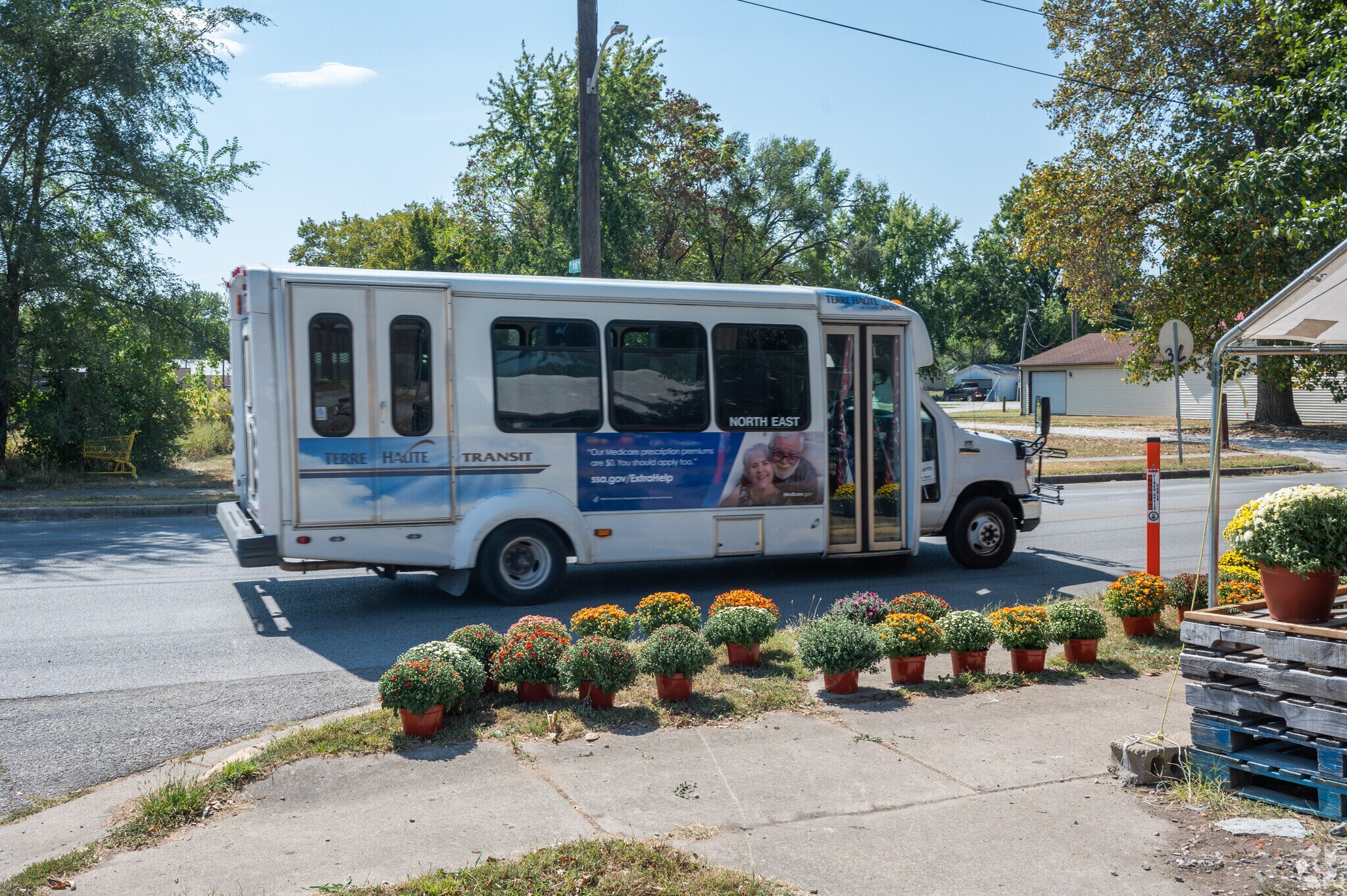 Public transportation makes it easy for residents to get around the 12 Points neighborhood.