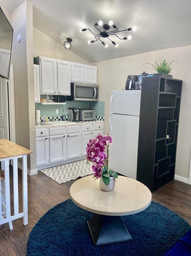 6918 Coley Ave unit 5, Las Vegas, NV 89117 - photo 6