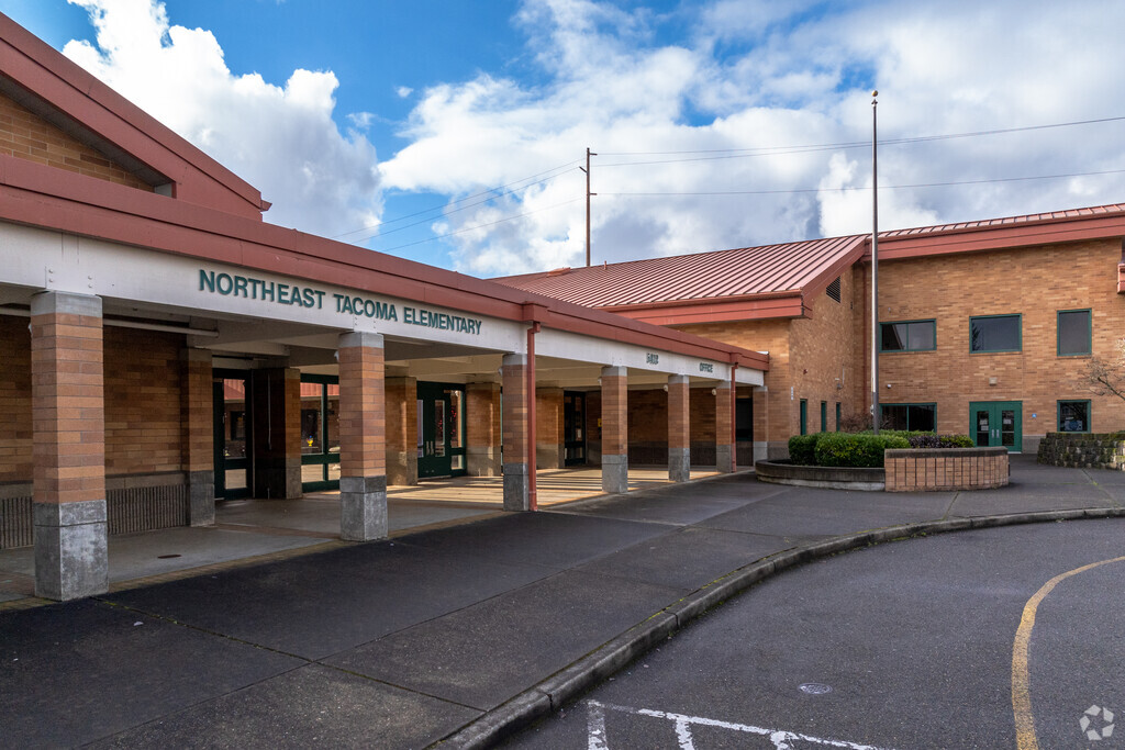Northeast Tacoma Elementary entrance.