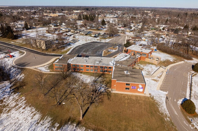 The student-teacher ratio at Riverview Elementary School is 17 to 1.