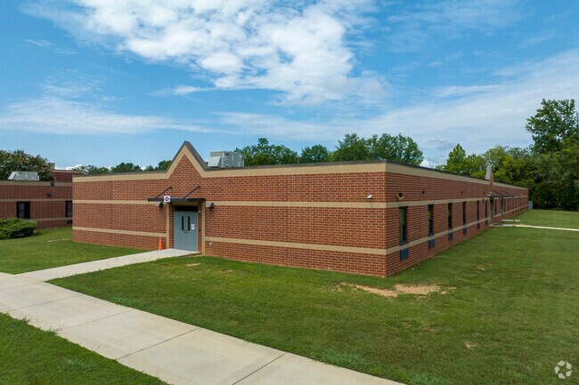 A part of the Alabaster City School System, Creekview Elementary is in Maylene Alabama.