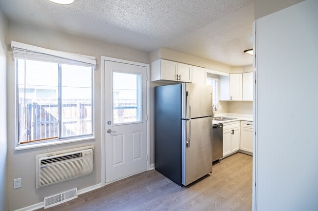 3035 17th Ave, Longmont, CO 80503 - photo 3