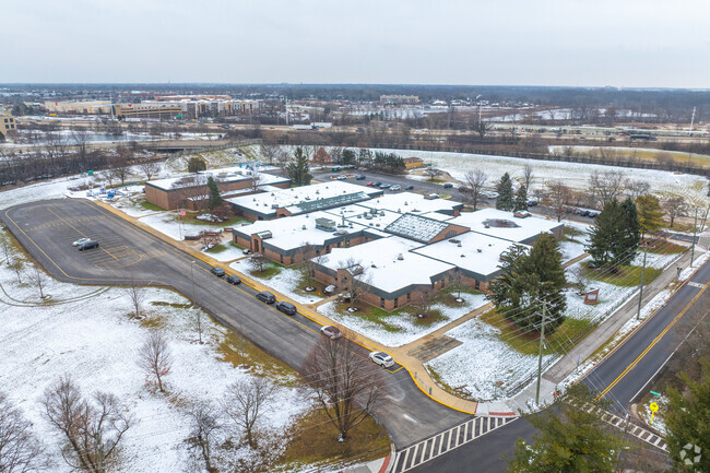 Bower Elementary School, Warrenville IL Rankings & Reviews - Homes.com