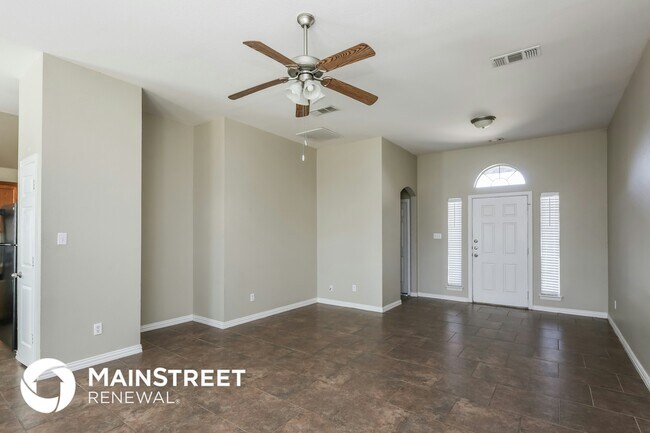 125 Currie Ct, Crowley, TX 76036 - photo 5