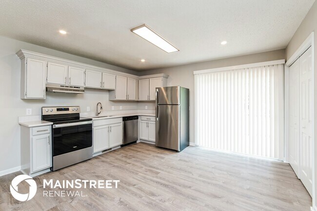 206 Scotts Creek Run, Angier, NC 27501 - photo 5