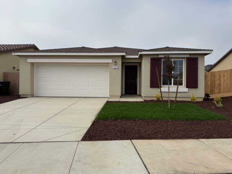 221 Dylan St, Merced, CA 95341 - photo 1