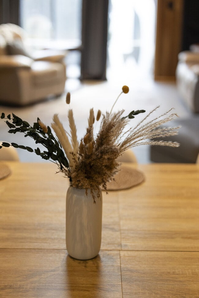 1080 Ny-52 Unit ID1328128P, Loch Sheldrake, NY 12759