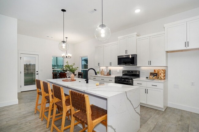 1413 E Riverton Rd, Nixa, MO 65714 - photo 2