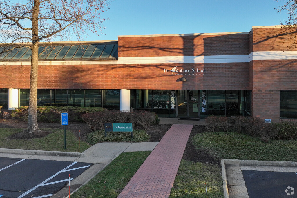 Auburn School serves students living in Fairfax County.