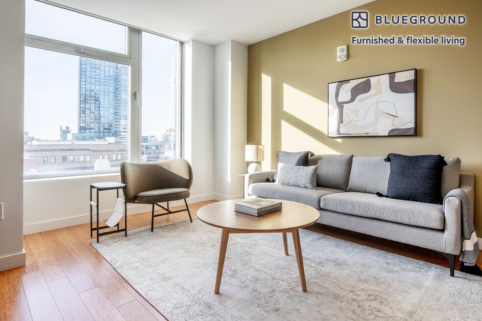 120 Kingston St unit FL13-ID833, Boston, MA 02111 - photo 1