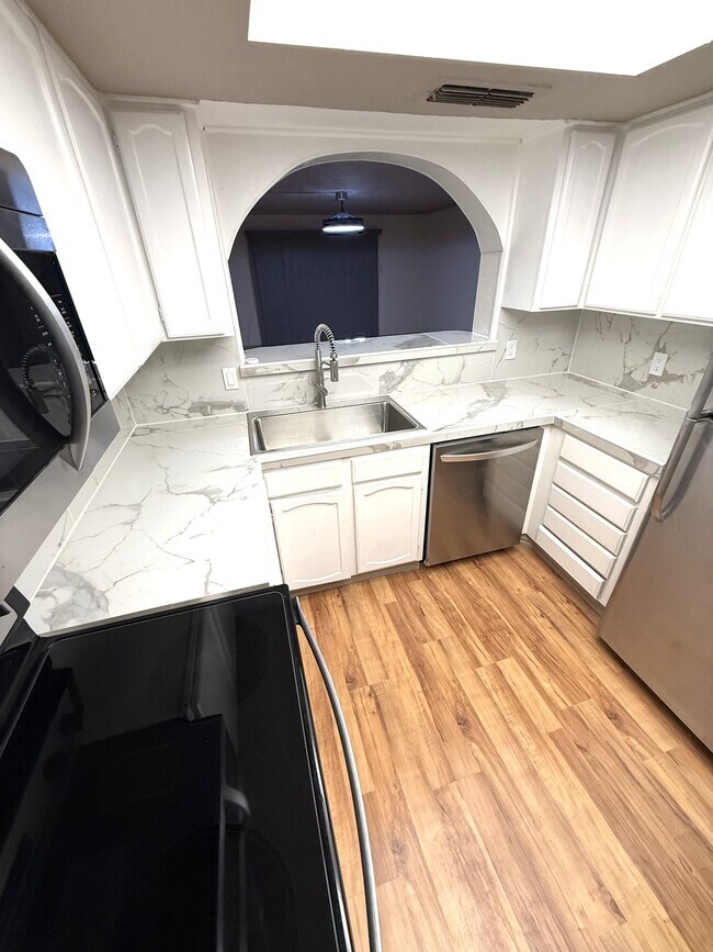 4557 N O'Connor Rd unit 1283, Irving, TX 75062 - photo 6